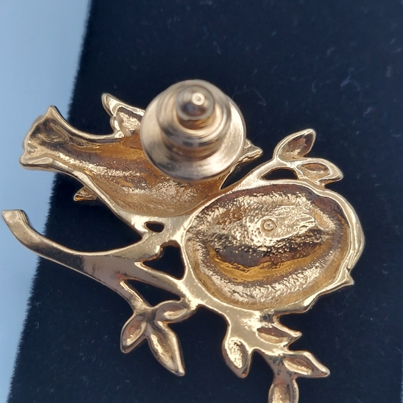 Vintage Brooch Bird & Nest & Eggs. VGC. - Picture 6 of 8